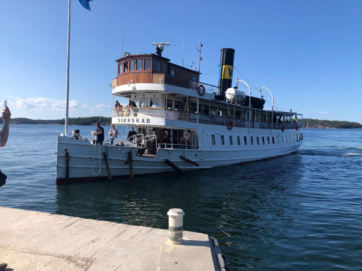 Semesterhus I Stockholms Skaergard, Runmaroe Vaermdoe Namdo Extérieur photo